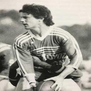 IAN HAMILTON IAN HAMILTON